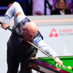 What is Stuart Bingham’s net worth and how much has he won in prize money?